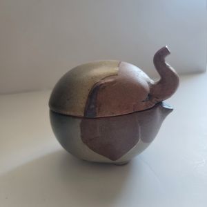 1960s Retro UCTCI Japan Elephant Duo Sugar Trinket Bowl Box Pottery Trunk Up